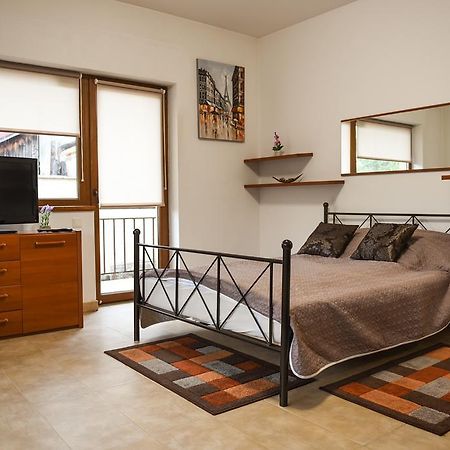 Modern Apartment Near City Center Kaloşvar Dış mekan fotoğraf