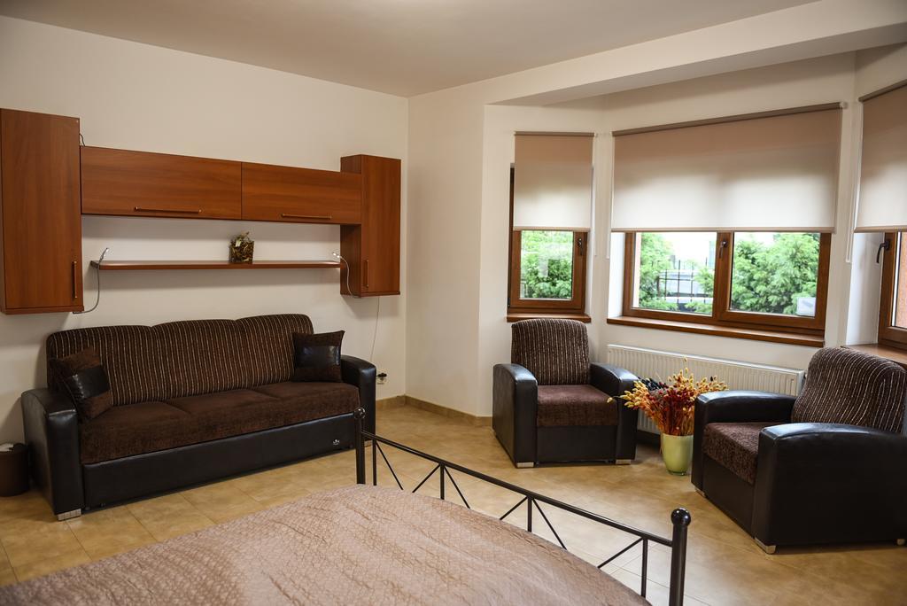 Modern Apartment Near City Center Kaloşvar Dış mekan fotoğraf